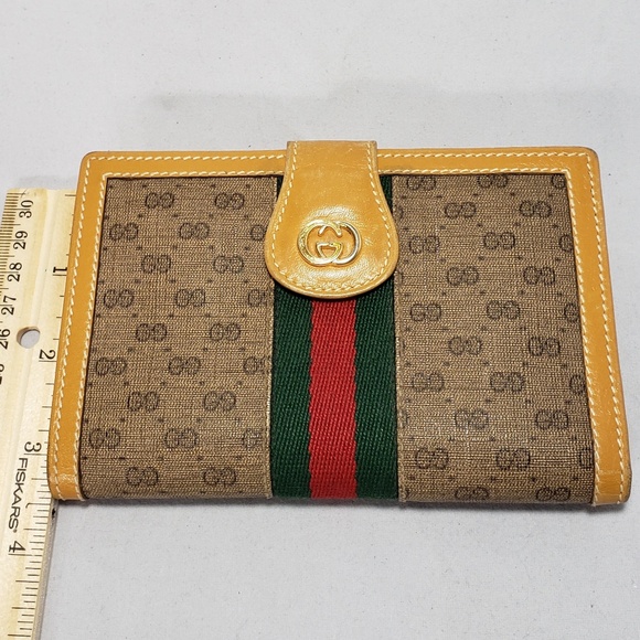 Gucci Handbags - Authentic Vintage Gucci wallet